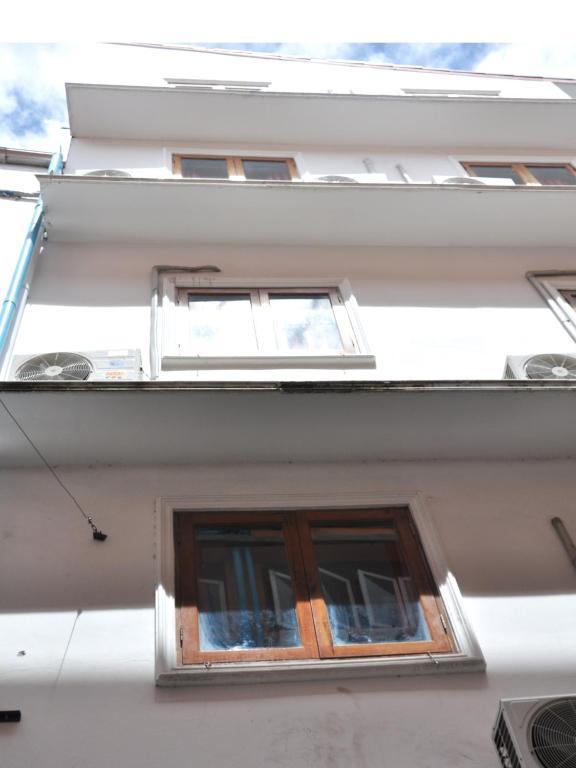 Highfive Guest House Pattaya Exterior foto